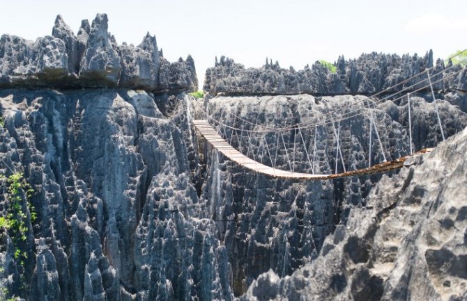 Park oštrih vrhova: Da li biste smjeli preko ovog mosta? (FOTO)