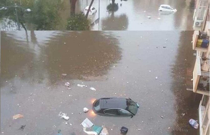 Najmanje pet stradalih u poplavama u Francuskoj i Italiji, jedrilica sa turistima potonula u Grčkoj