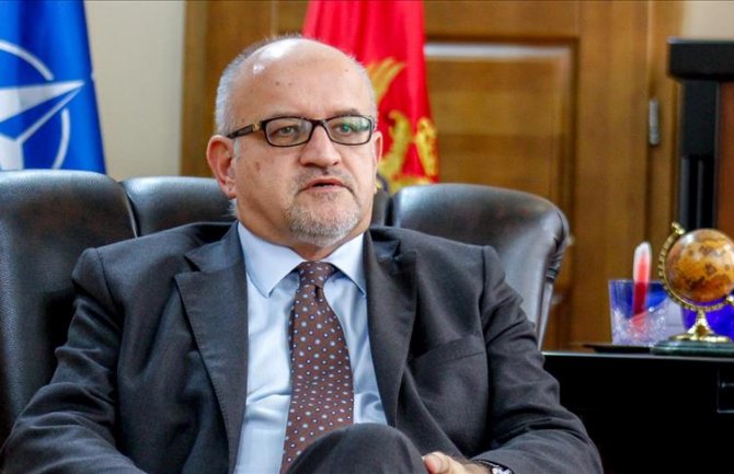 Predstavnici Demokratskog fronta predali inicijativu za saslušanje Darmanovića