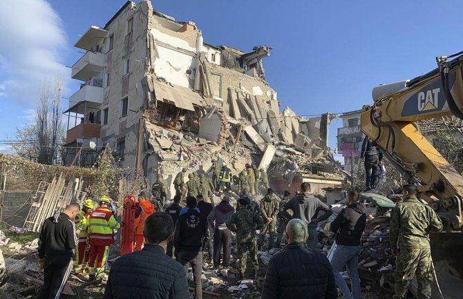 29 stradalih u zemljotresu u Albaniji, vanredna situacija u Draču i Tirani