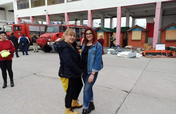 Crnogorske heroine krenule s vatrogascima u Albaniju: Anđela i Nina se uputile u humanu misiju