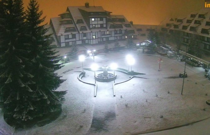 Srbija: Snijeg prekrio Kopaonik (VIDEO)