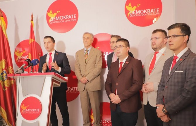Vukadinović: Opozicija troma, učmala i neprilagođena aktuelnom trenutku