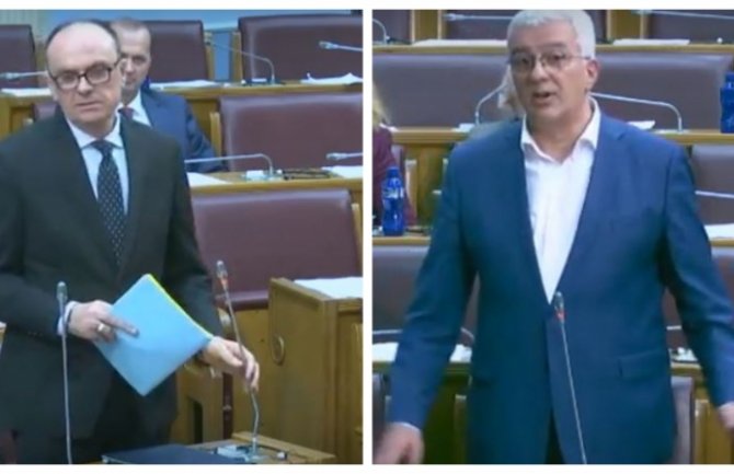 Oštra polemika i grube riječi u Skupštini između  Mandića i Škrelje (VIDEO)
