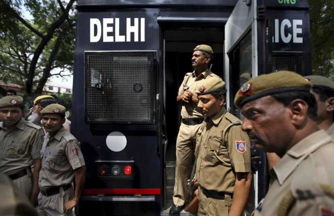 Indija: Žrtva silovanja koju je zapalilo pet muškaraca nakon što ih je prijavila preminula