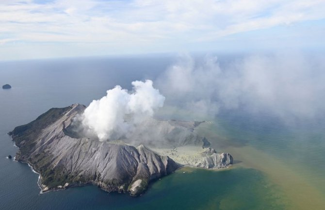 Novi Zeland: Erupcija vulkana, ima stradalih