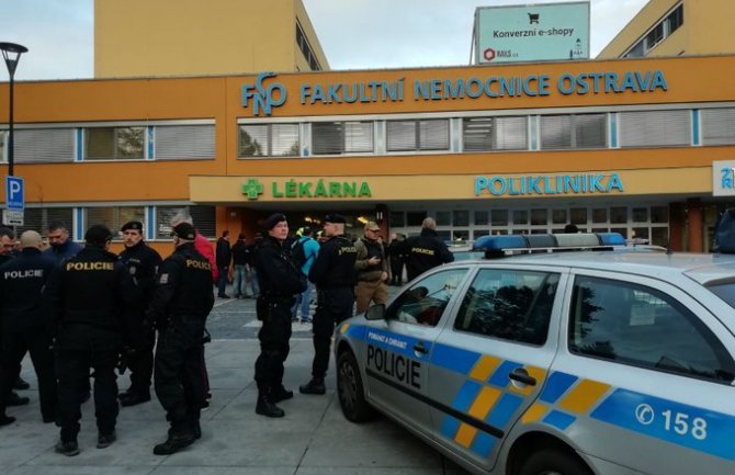 Šest osoba ubijeno u napadu u češkoj bolnici, napadač se ubio