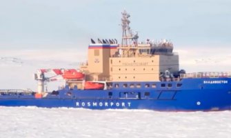 Rusija isprobala najmoćnijeg ledolomca svijeta (VIDEO)