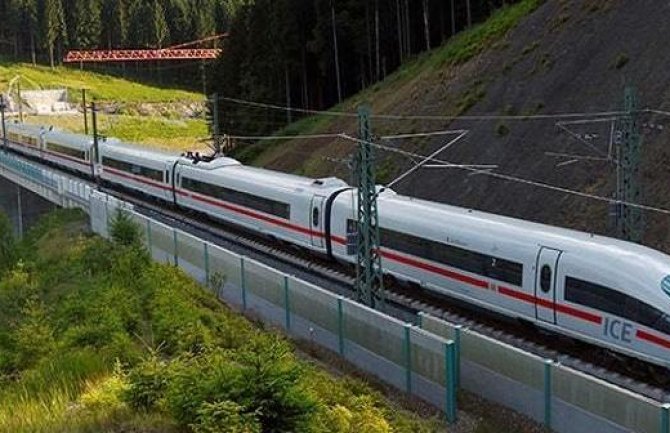 Njemačke željeznice očajnički traže radnike: Plata mašinovođe od 38.000 do 50.000 €
