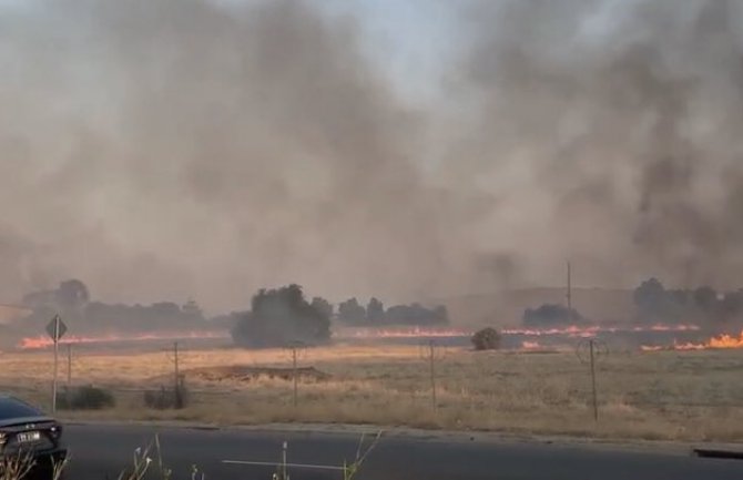 Novi talas požara u Australiji, nakon smrti dva vatrogasca još jedna žrtva