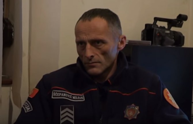 Policajac iz Nikšića dao otkaz nakon protesta: Nije mogao da gleda primjenu sile protiv građana