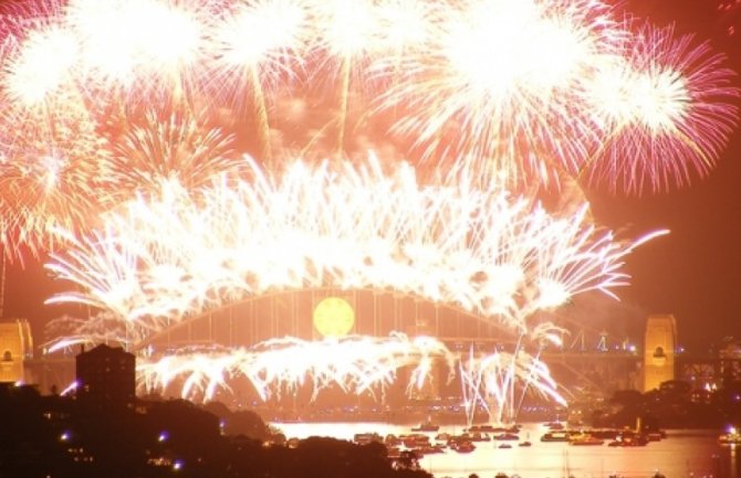 Novu godinu već dočekali na Novom Zelandu, Samoi, Južnoj Koreji(VIDEO)