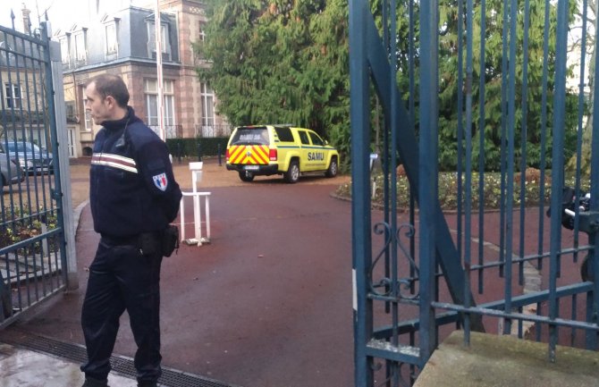 Francuska: Upucao gradonačelnika pa izvršio samoubistvo