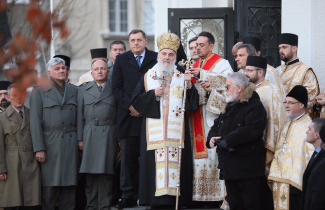 Irinej: Narod Crne Gore pokazuje da čuva svoju srpsku i pravoslavnu vjeru