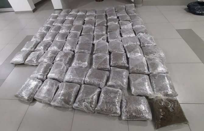 Kod Crnogorca u Beogradu pronađeno 80 kg marihuane(FOTO)
