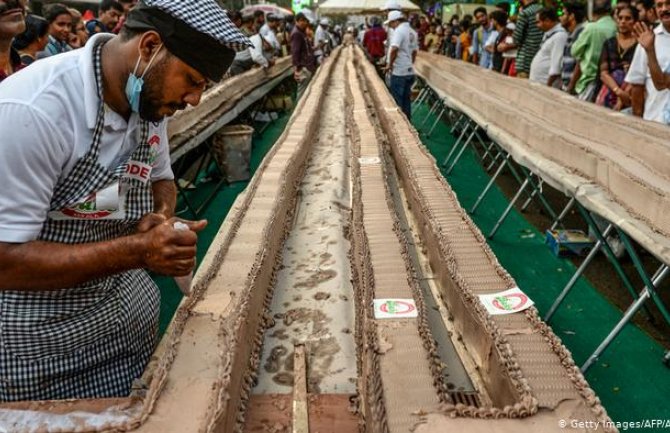 Najveća poslastica na svijetu: Indijci napravili kolač od 6.5 kilometara