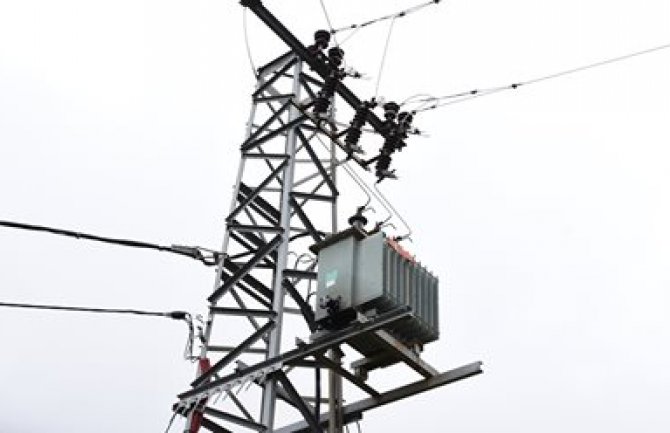 CEDIS: Mogući nestanci struje zbog jakog vjetra
