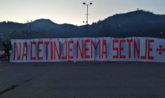 SPC najavio litiju u Prijestonici, građani transparentom poručili da nema šetnje