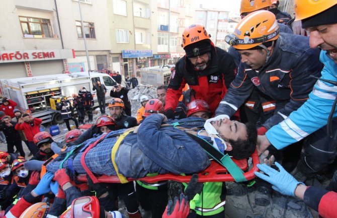 Novi bilans: Broj stradalih u zemljotresu porastao na 31
