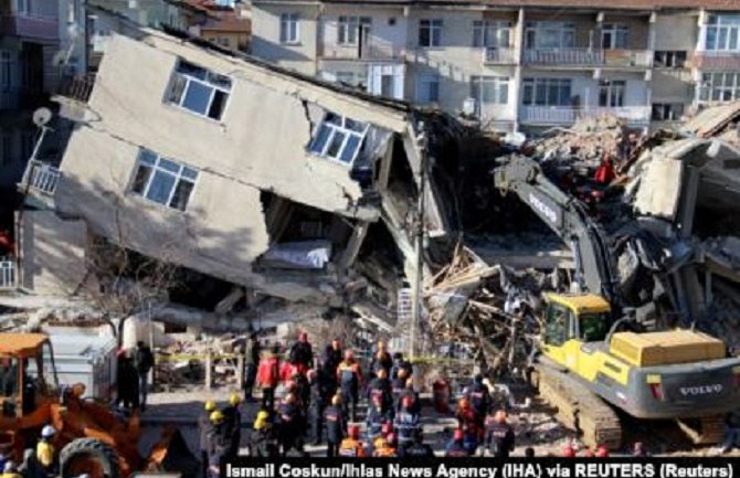 Zastrašujući snimci ruševina nakon zemljotresa u Turskoj(VIDEO)