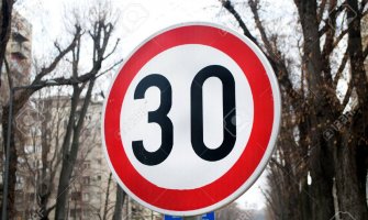 Svjestka norma: U gradovima maksimalna brzina 30 km/h?