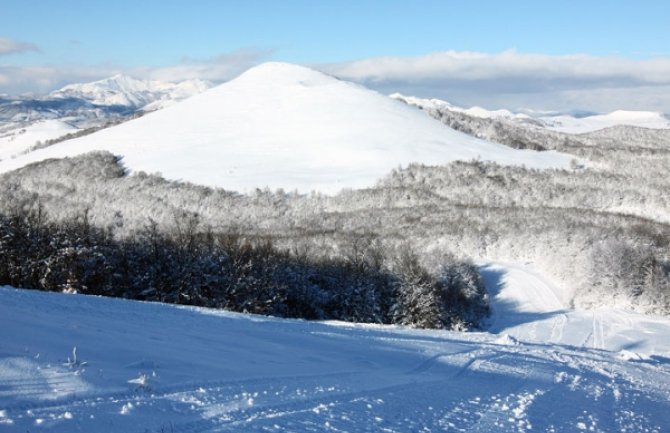 Ski centar Vučje otkazao škole skijanja
