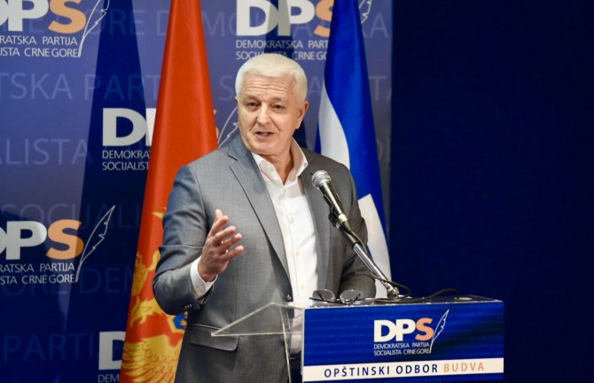 Marković: DPS skup slobodnih ljudi, Zakon povod da se pokuša srušiti CG