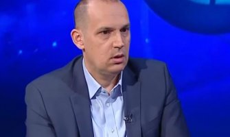 Lončar: Gledam da u zdravstvu ne bude Crnogoraca koji ne znaju ni srpski da pričaju