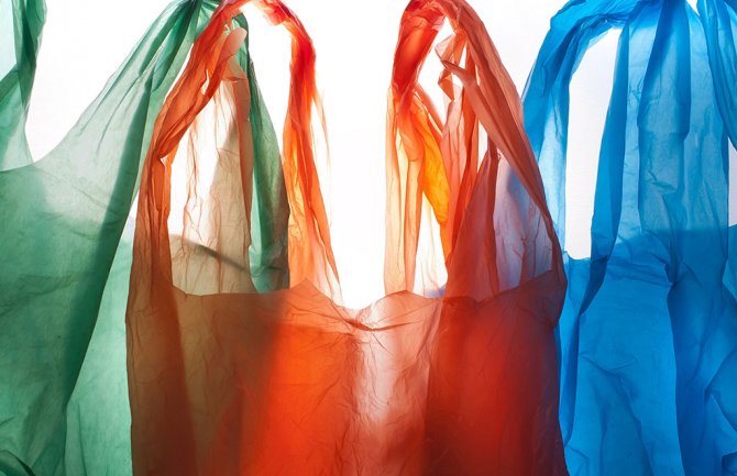 Sjeverna Makedonija zabranila upotrebu plastičnih kesa u trgovinama