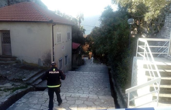 Policija zna ko je ubio Šćepana Roganovića: U mjestu Sasovići zapalili oružje i motocikl,  u mjestu Zelenika imali iznajmljen stan