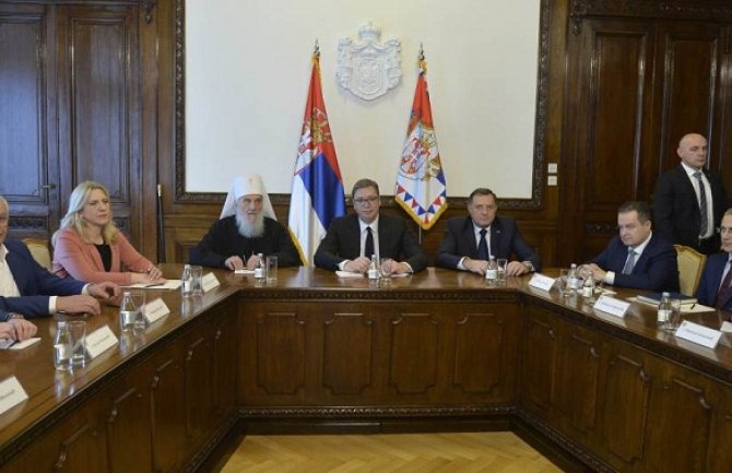Vučić: Srbija će nastaviti da podržava RS i srpski narod u Crnoj Gori
