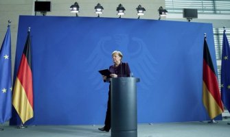 Merkel: Boriću se protiv onih koji pokušavaju da podjele zemlju po etničkim osnovama
