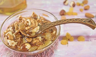 Kombinacija meda i oraha uspješno liječi ovih 9 tegoba 