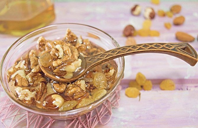 Kombinacija meda i oraha uspješno liječi ovih 9 tegoba 