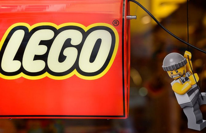 Kompanija Lego najavila proizvodnju kocki sa Brajevim pismom