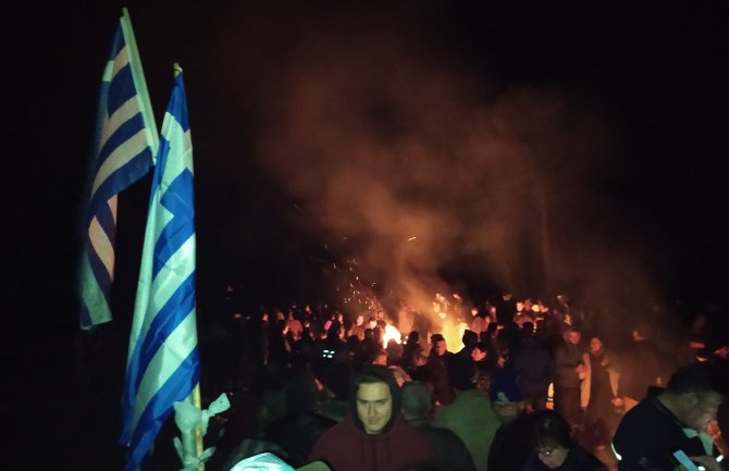 Grčka: Sukob građana i policije zbog izgradnje centra za migrante (FOTO)