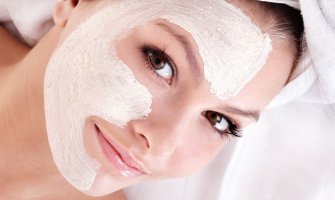 OPREZ: Ovih 5 grešaka pravimo prilikom korišćenja maski za lice