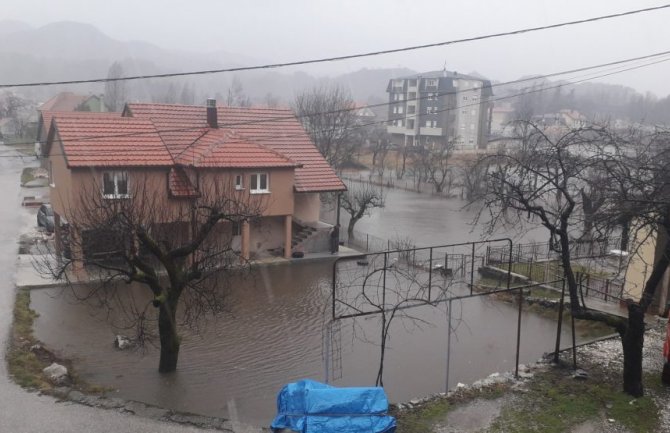 U Prijestonicu nakon jučerašnjih padavina stanje stabilno, noć protekla bez intervencija