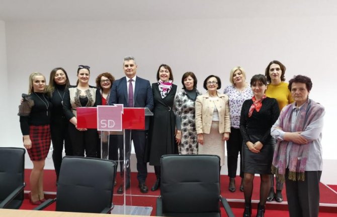 Forum žena SD-a jednoglasno podržao aktuelno rukovodstvo partije