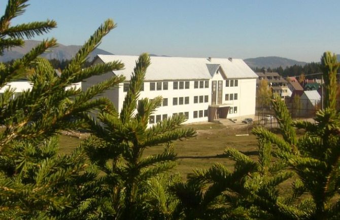 Direktor škole na Žabljaku smijenjen zbog vršnjačkog nasilja