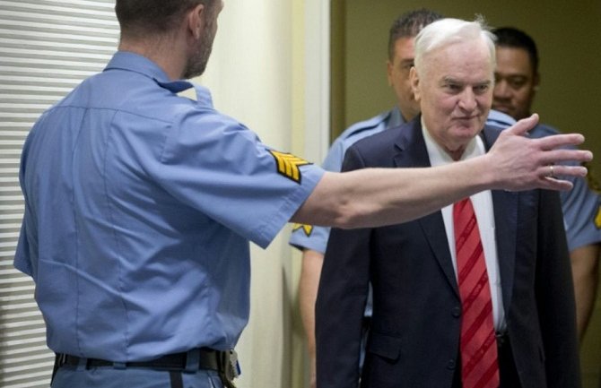 Ratko Mladić ide na operaciju: Evo šta treba da operiše
