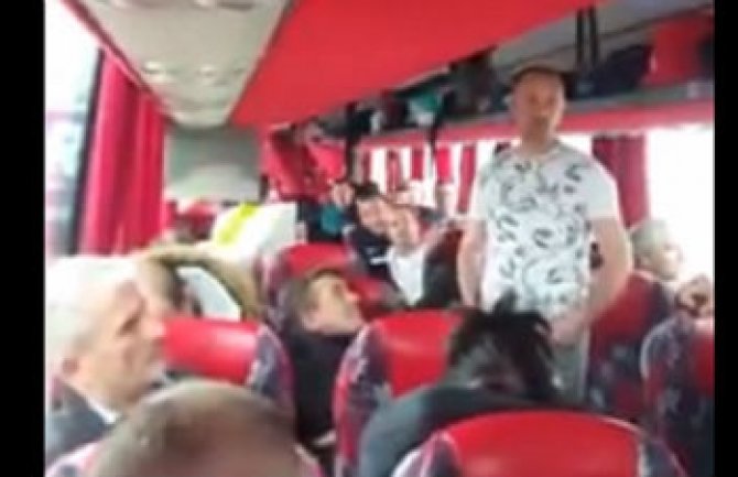 Oko 60 putnika sa sjevera CG zarobljeno već tri dana (VIDEO)