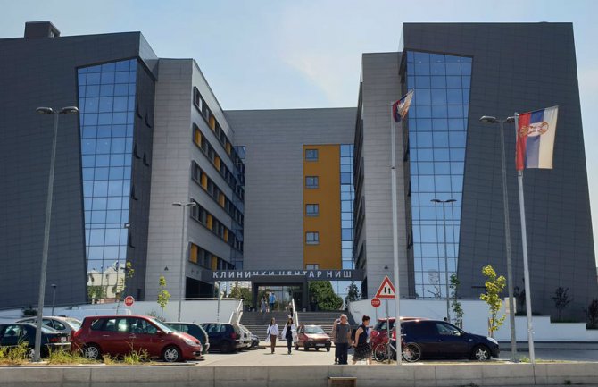 Prisustvo koronavirusa potvrđeno kod devet medicinskih radnika kliničkog centra Niš, zaražen ljekar u Vranju