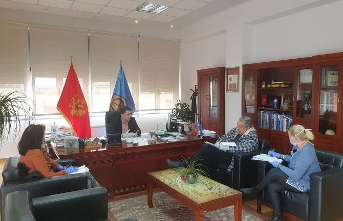Opština Tivat će obezbijediti pomoć za 43 najugroženije porodice