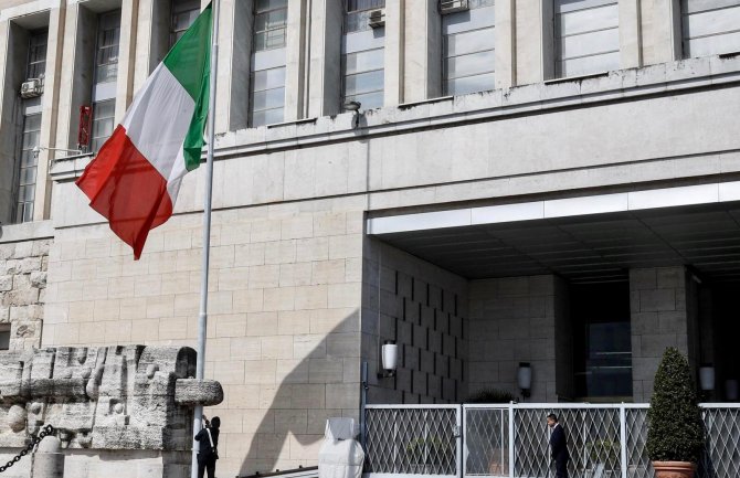 Italija ujedinjena u žalosti: Zastave na pola koplja u svim gradovima u podne 