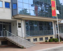Ministarstvo prosvjete: Nećemo ukinuti eksterni ispit u školama