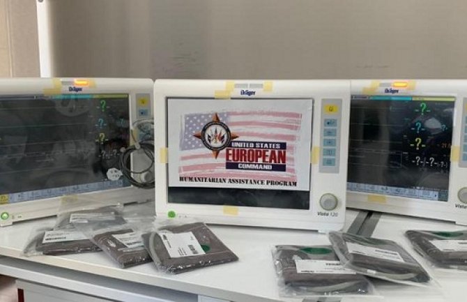 Ambasada SAD-a donirala tri monitora KCCG-u
