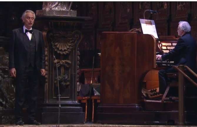 Pratite uživo koncert Andrea Bočelija iz milanske katedrale Duomo(VIDEO)