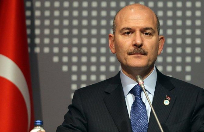 Turski ministar podnio ostavku jer je kasno objavio kad počinje policijski čas