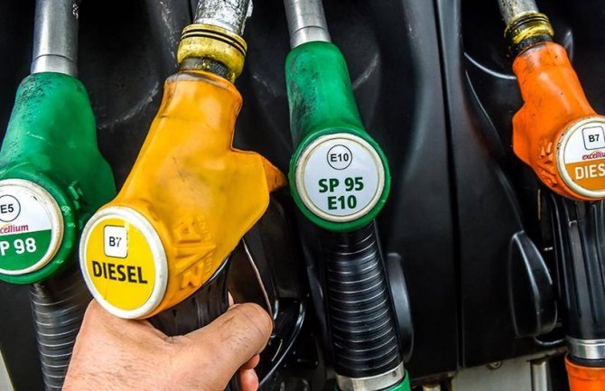 Sve vrste goriva jeftinije od dva do 11 centi